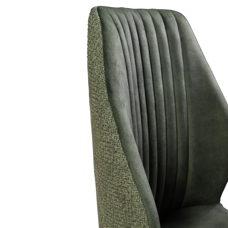 stolica Sienne zanimljivog dizajna detalj naslona