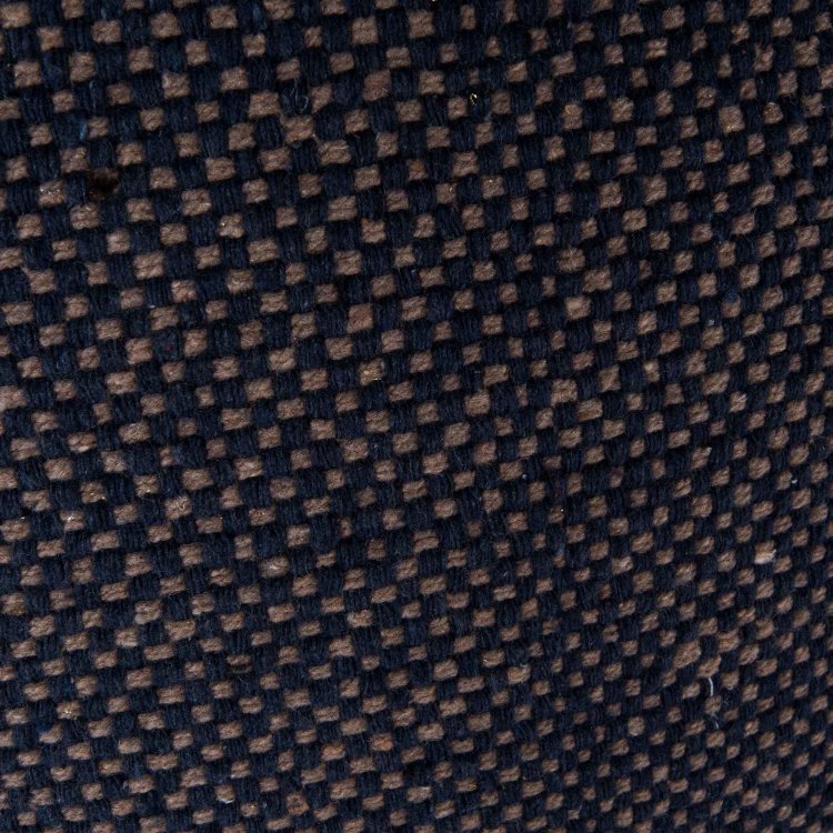 ukrasni jastuk rese detalj materijala crne boje
